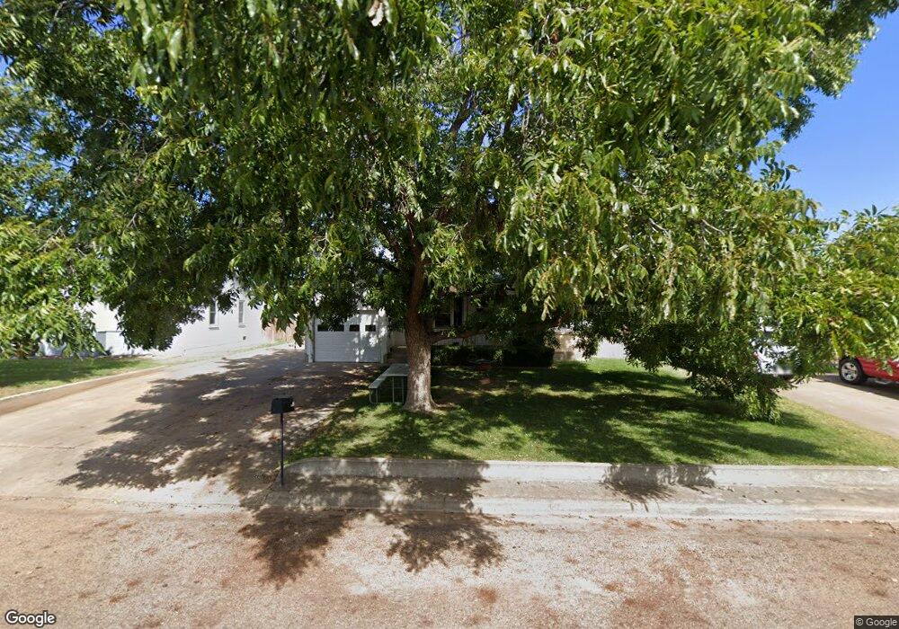 1105 Shamrock Dr, Dumas, TX 79029 - photo 1