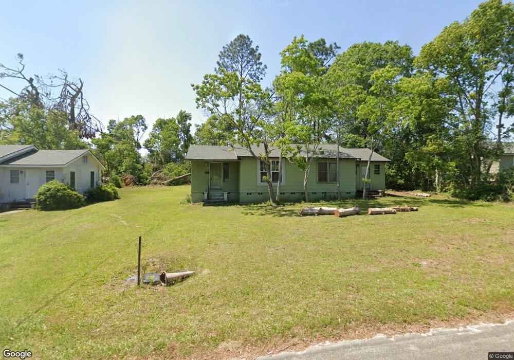 811 Daughtry Ave N, Douglas, GA 31533 - photo 1