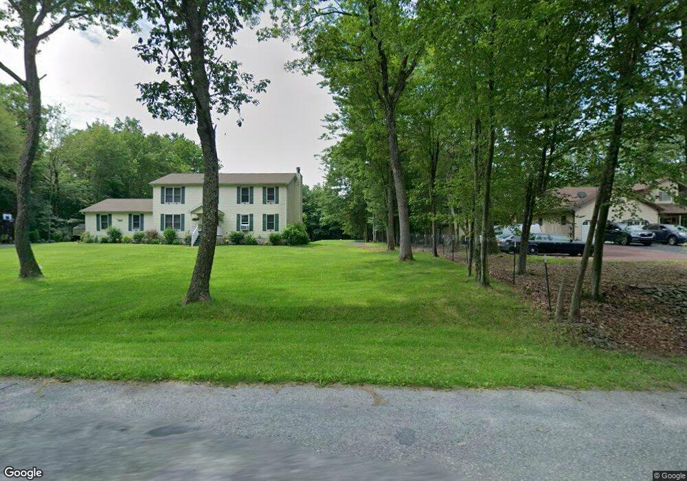 22 Chipperfield Dr, Effort, PA 18330 - photo 1