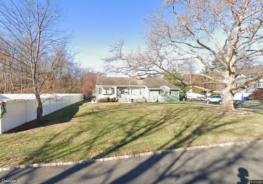 705 Schoolhouse Ln, Bound Brook, NJ 08805 - photo 1