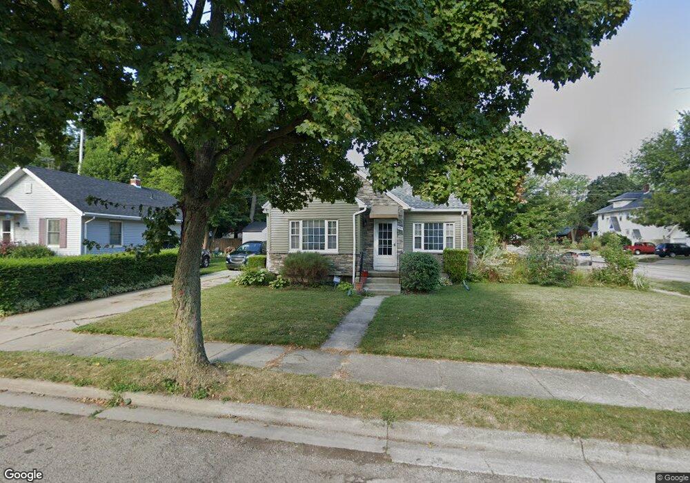 755 Cawood St, Lansing, MI 48915 - photo 1