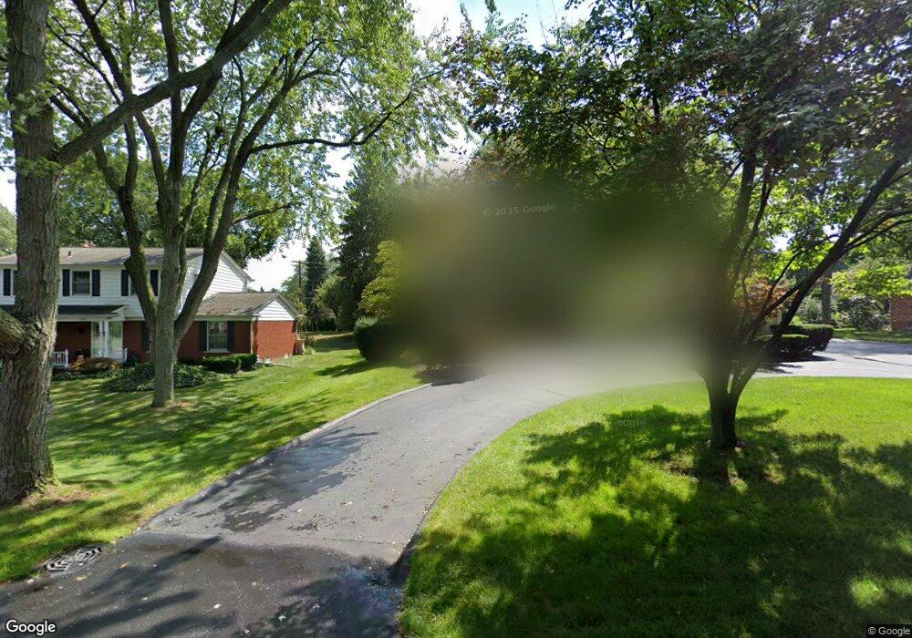 2778 Aldgate Dr, Bloomfield Hills, MI 48304 - photo 1