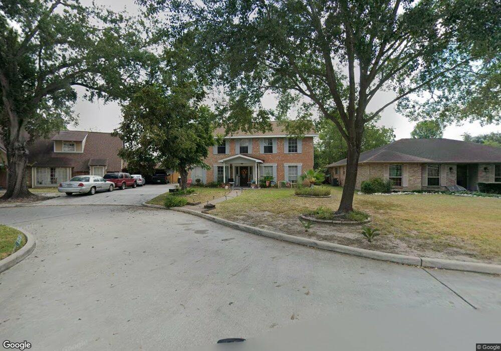 7242 Ridge Oak Dr, Houston, TX 77088 - photo 1