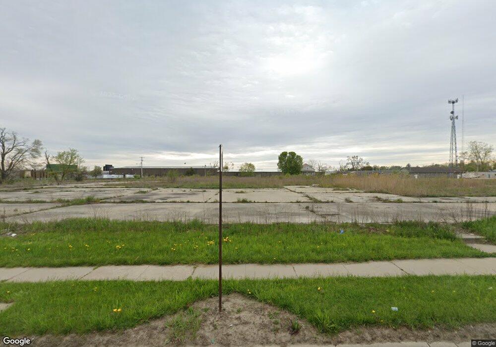 410 E Beecher St, Adrian, MI 49221 - photo 1