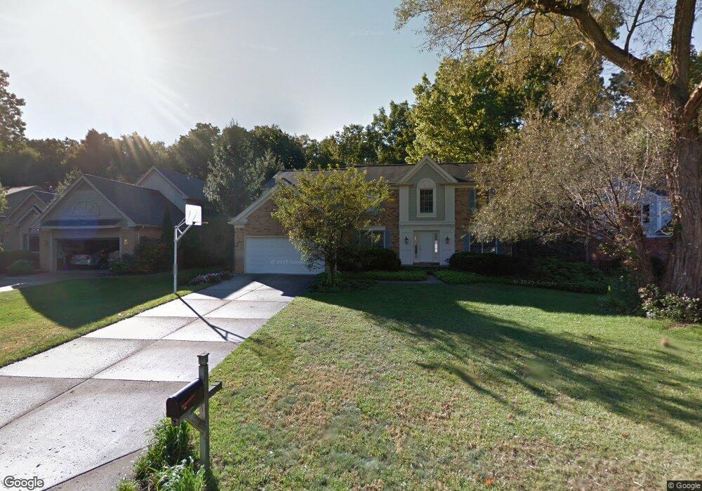 6779 High Ridge Rd, West Bloomfield, MI 48324 - photo 1