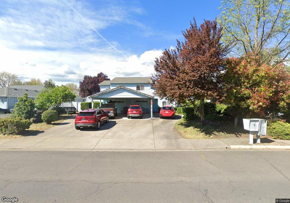 947 Hopkins Rd, Central Point, OR 97502 - photo 1