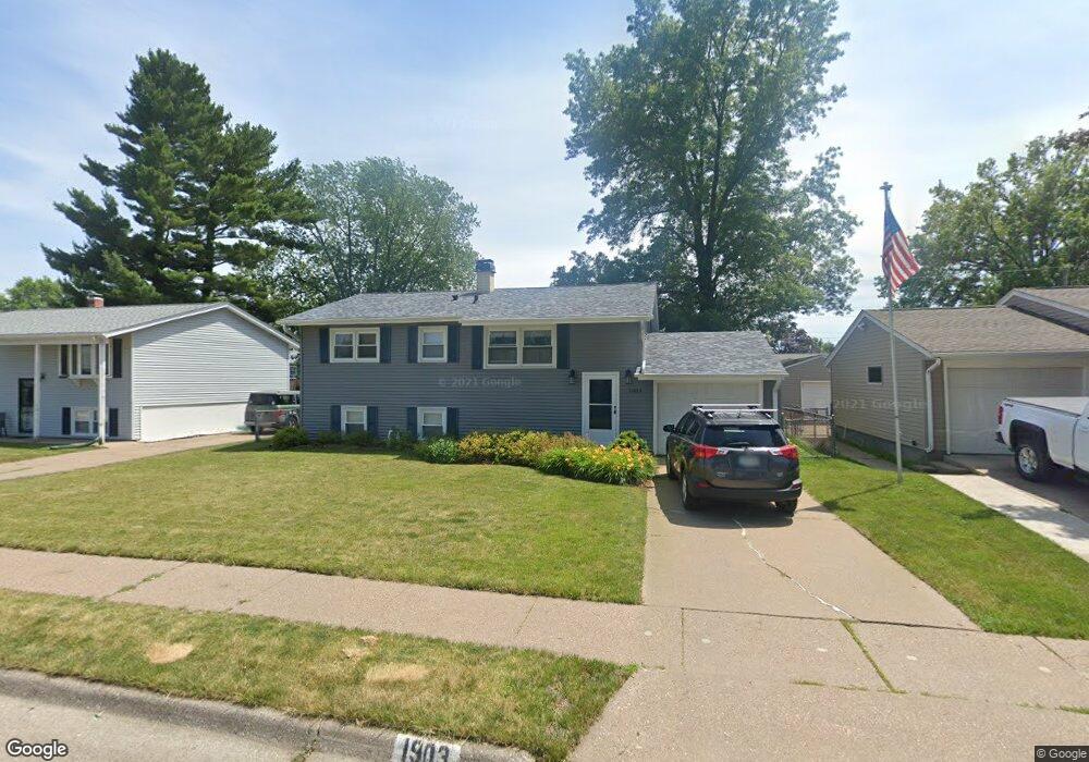 1903 W 69th St, Davenport, IA 52806 - photo 1