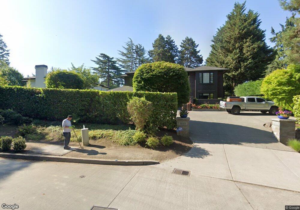 3143 Hunts Point Rd, Hunts Point, WA 98004 - photo 1