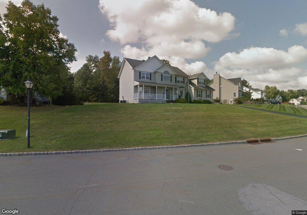 1011 Forest Glen, New Windsor, NY 12553 - photo 1