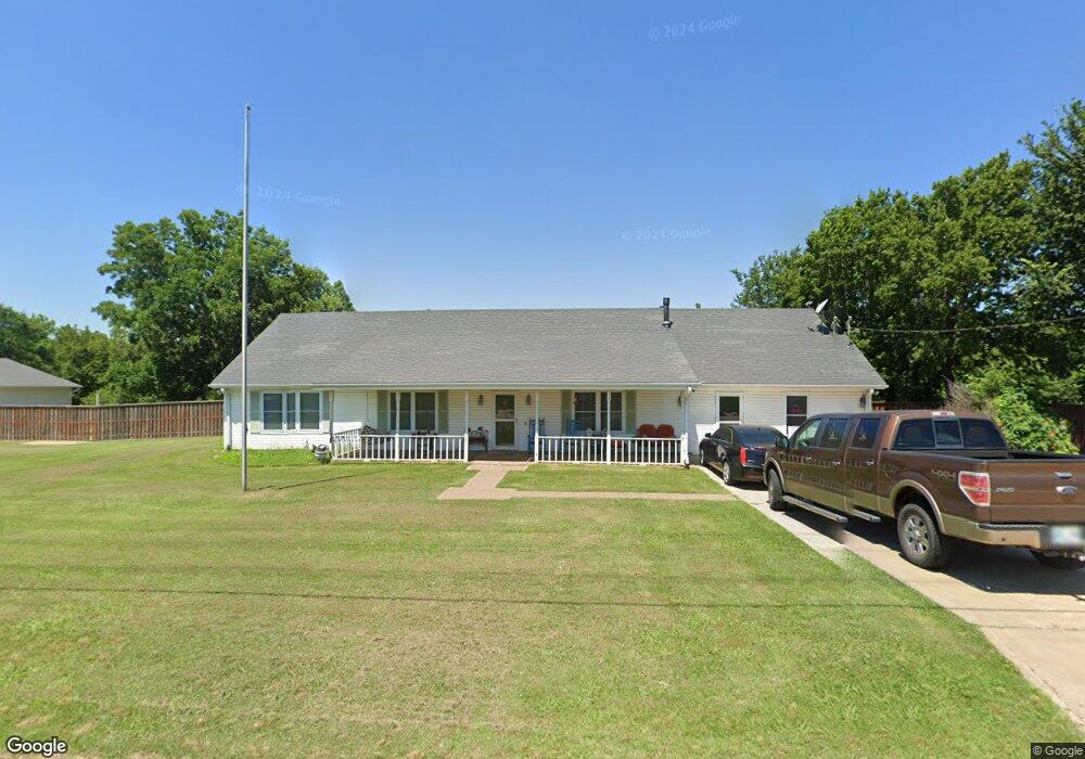 501 S Linwood Ave, Cushing, OK 74023 - photo 1