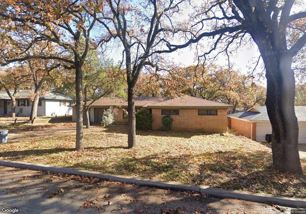 816 Patti Dr, Bedford, TX 76022 - photo 1