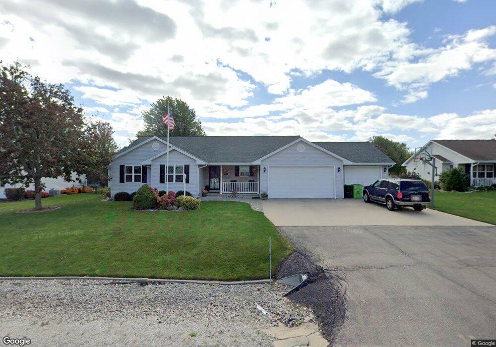 W6045 Paige Way, Appleton, WI 54915 - photo 1