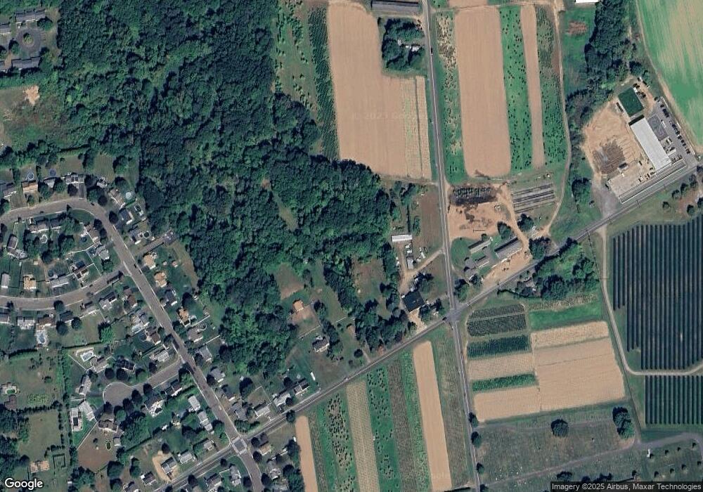 83 North St, Enfield, CT 06082 - photo 1