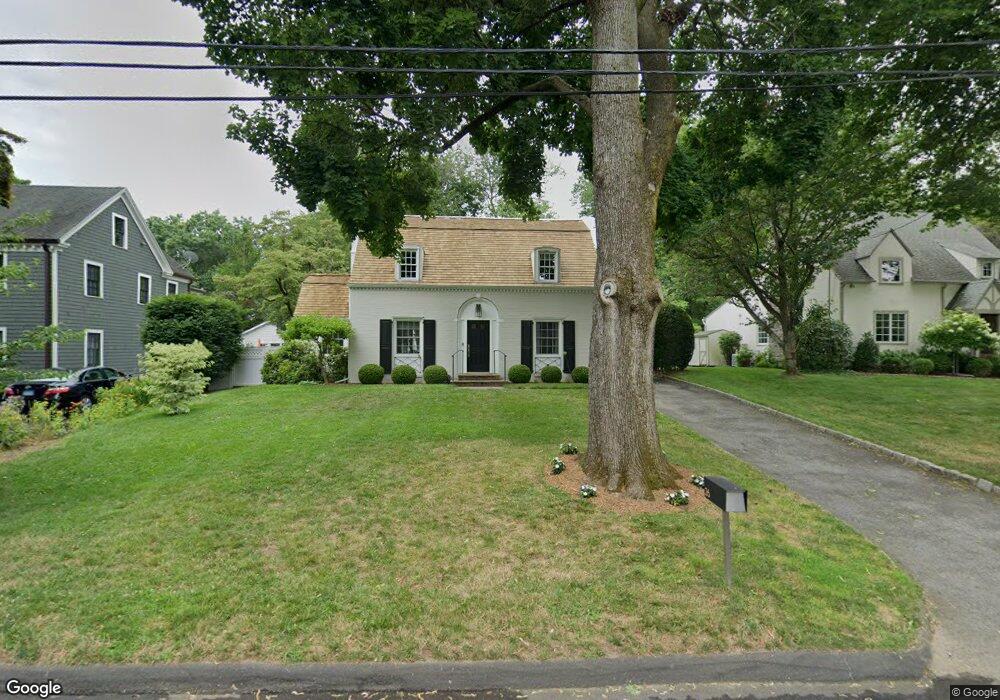 26 Spruce St, Riverside, CT 06878 - photo 1