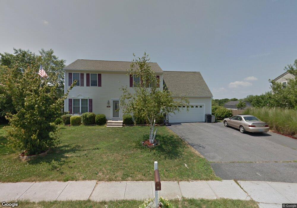 26 Evelin Cir, Middletown, RI 02842 - photo 1