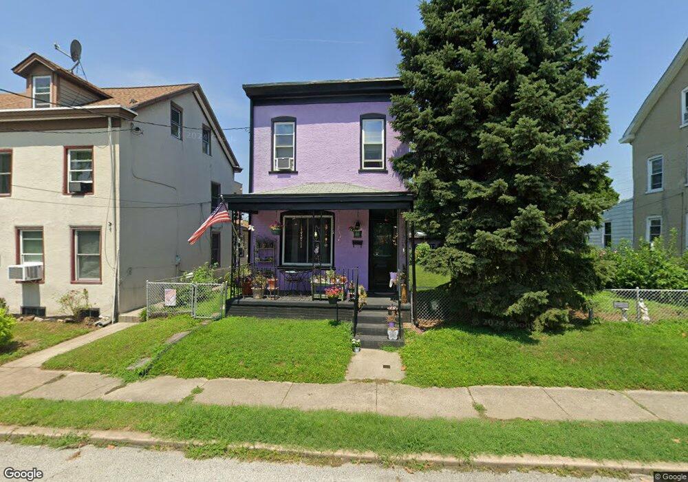 1404 E 13th St, Crum Lynne, PA 19022 - photo 1