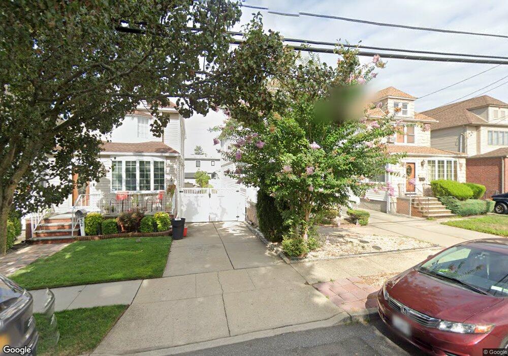 28 Fendale St, Franklin Square, NY 11010 - photo 1