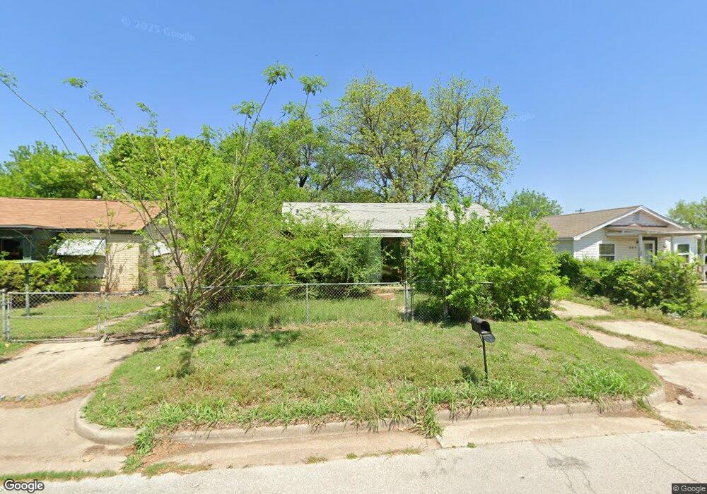 309 W Sycamore Ave, Duncan, OK 73533 - photo 1