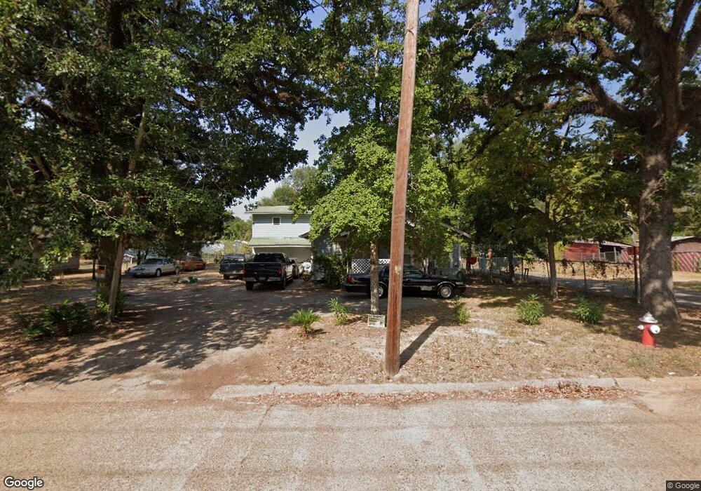 102 S Popp St, Nacogdoches, TX 75964 - photo 1