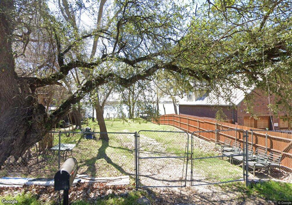 1021 E Lake Dr, Weatherford, TX 76087 - photo 1