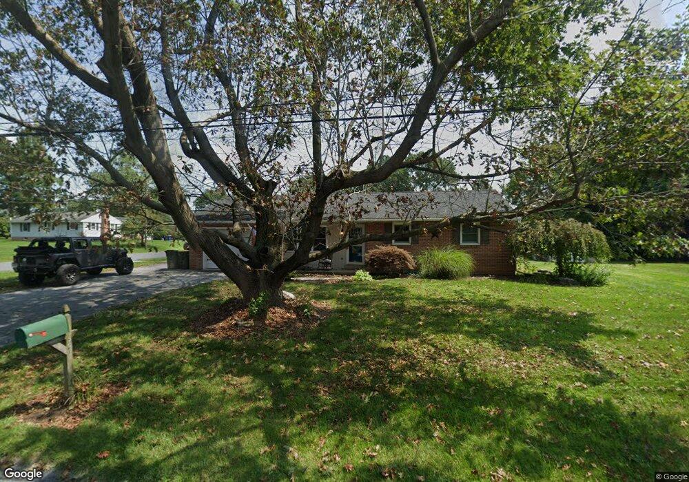 27 Farmland Rd, Leola, PA 17540 - photo 1