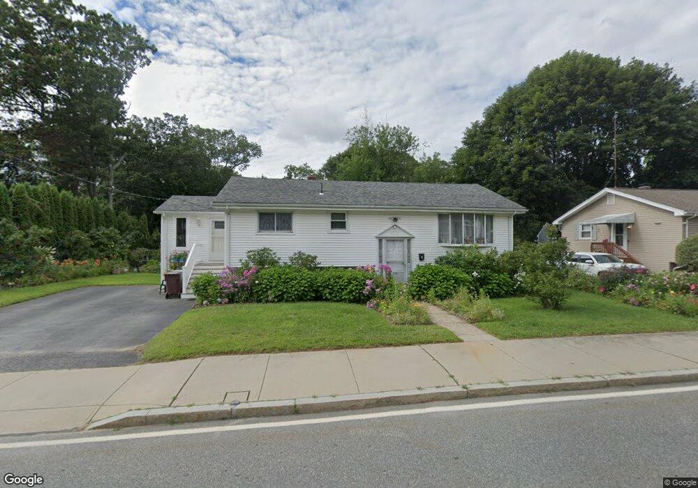 279 Aylsworth Ave, Woonsocket, RI 02895 - photo 1