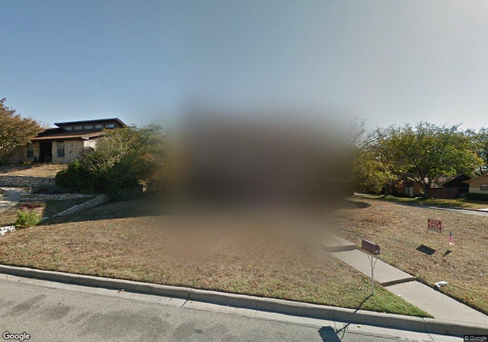 502 Hilltop Dr, Weatherford, TX 76086 - photo 1