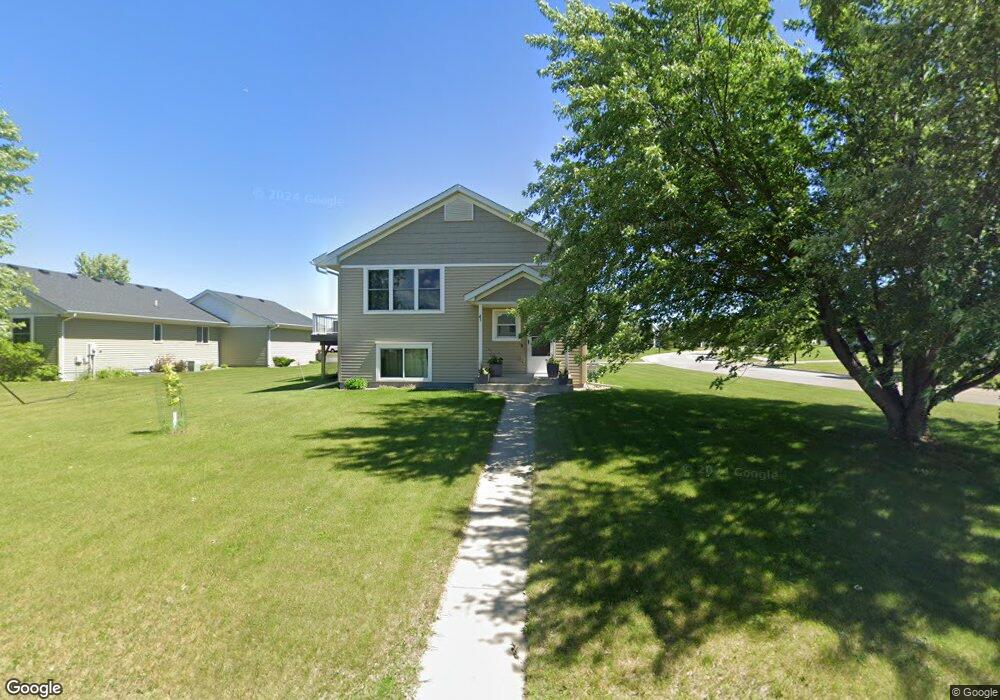 1105 Benjamin Dr, Alexandria, MN 56308 - photo 1