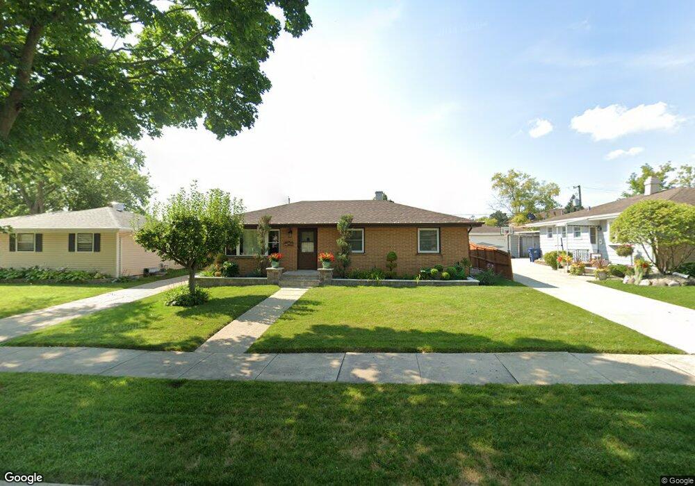 2817 W Grove Ave, Waukegan, IL 60085 - photo 1