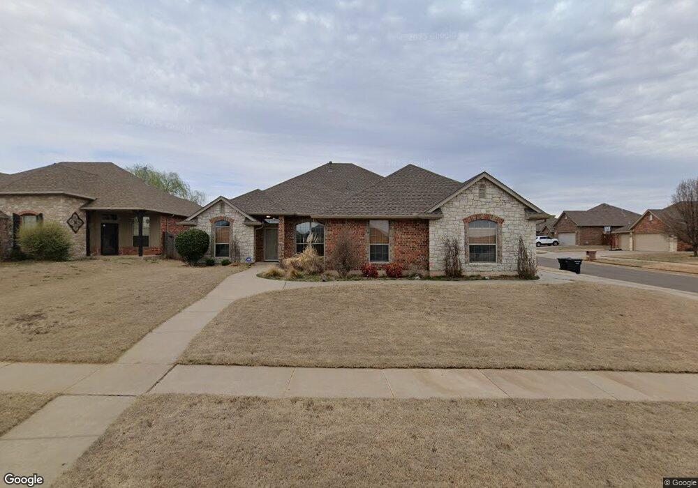 2637 SE 9th Cir, Moore, OK 73160 - photo 1