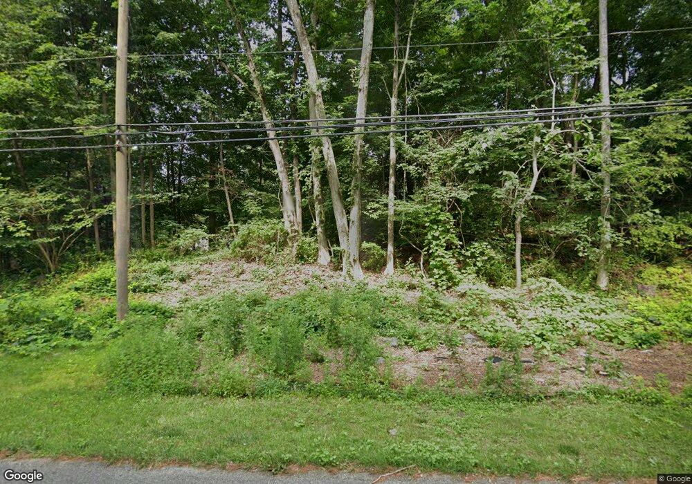 55 Turkey Plain Rd, Bethel, CT 06801 - photo 1