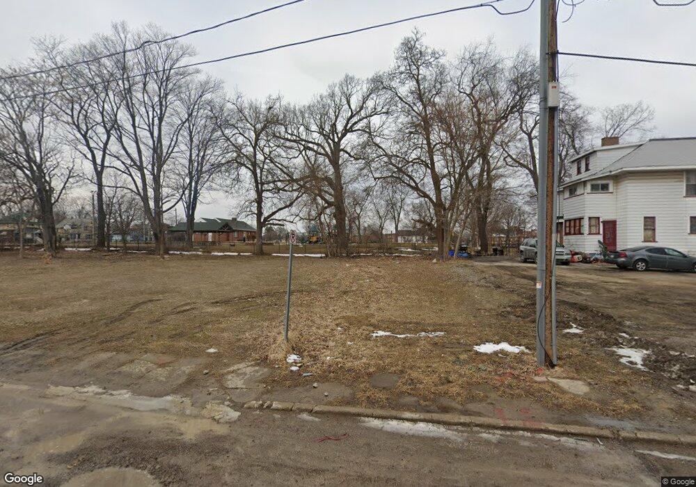 310 Sylvan Ct, Flint, MI 48502 - photo 1