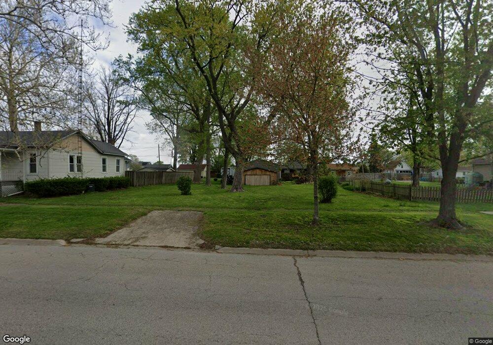1622 Broadway St, Lincoln, IL 62656 - photo 1