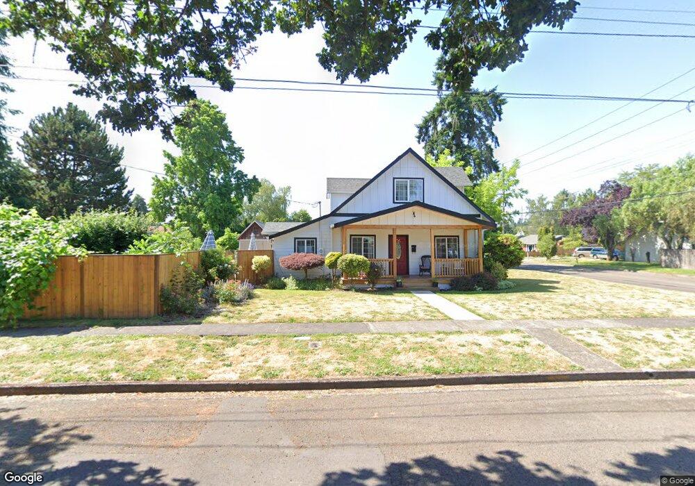 1202 E 7th St, Newberg, OR 97132 - photo 1