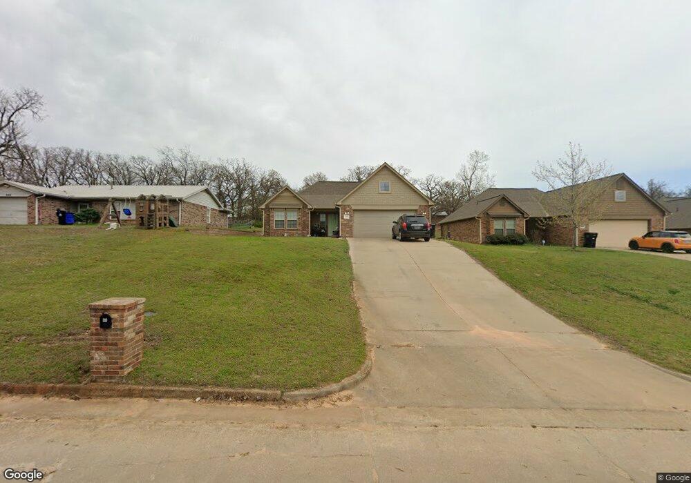 310 Thomas Blvd, McLoud, OK 74851 - photo 1