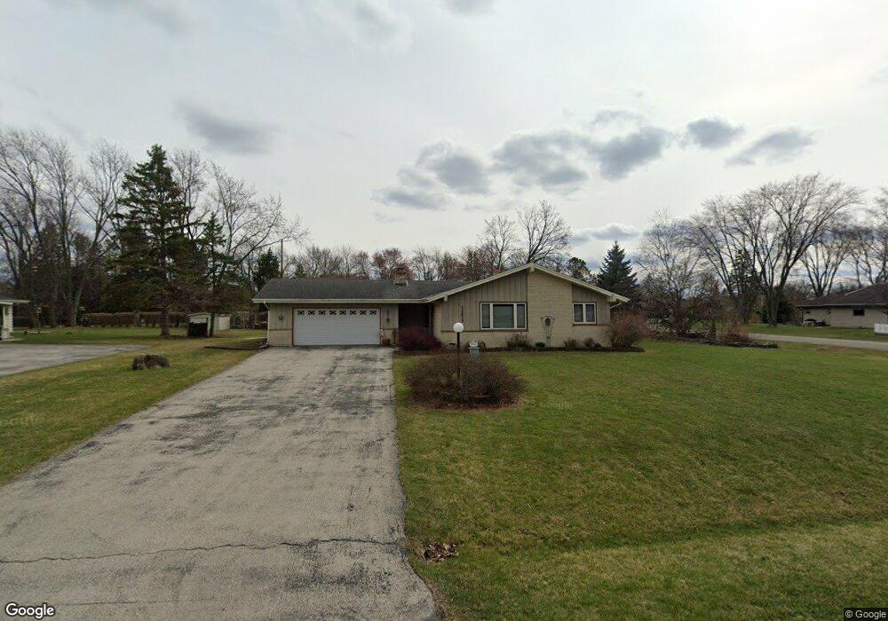 11833 W James Ave, Franklin, WI 53132 - photo 1