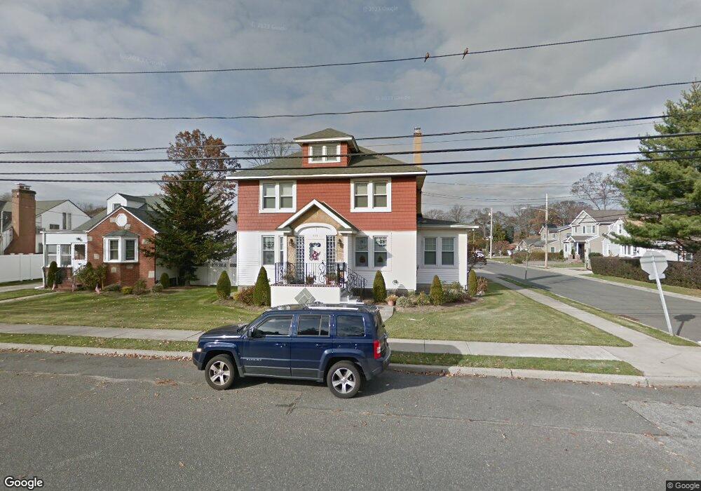 353 Oceanside Pkwy unit 2nd Fl, Oceanside, NY 11572 - photo 1