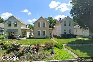 713 N Howell St, Davenport, IA 52802