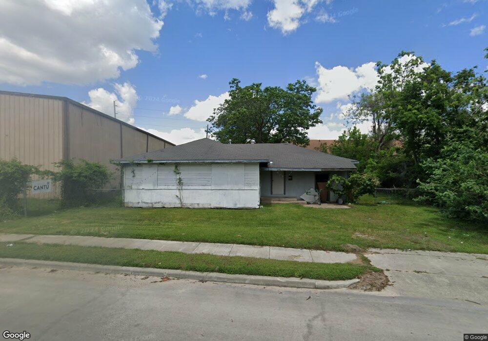 273 Parker Rd, Houston, TX 77076 - photo 1