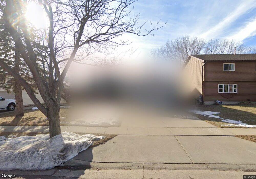 5101 E Fernwood Dr, Sioux Falls, SD 57110 - photo 1