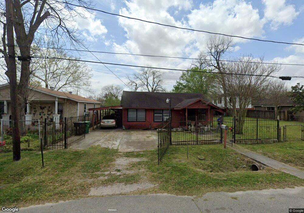 4052 Jewel St, Houston, TX 77026 - photo 1