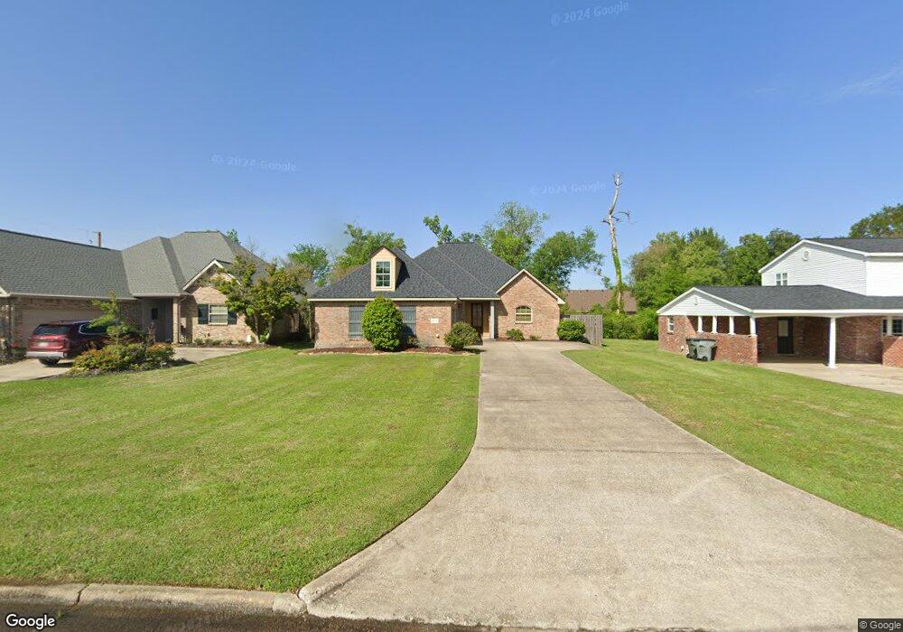 4015 Wooded Dr, Lake Charles, LA 70605 - photo 1