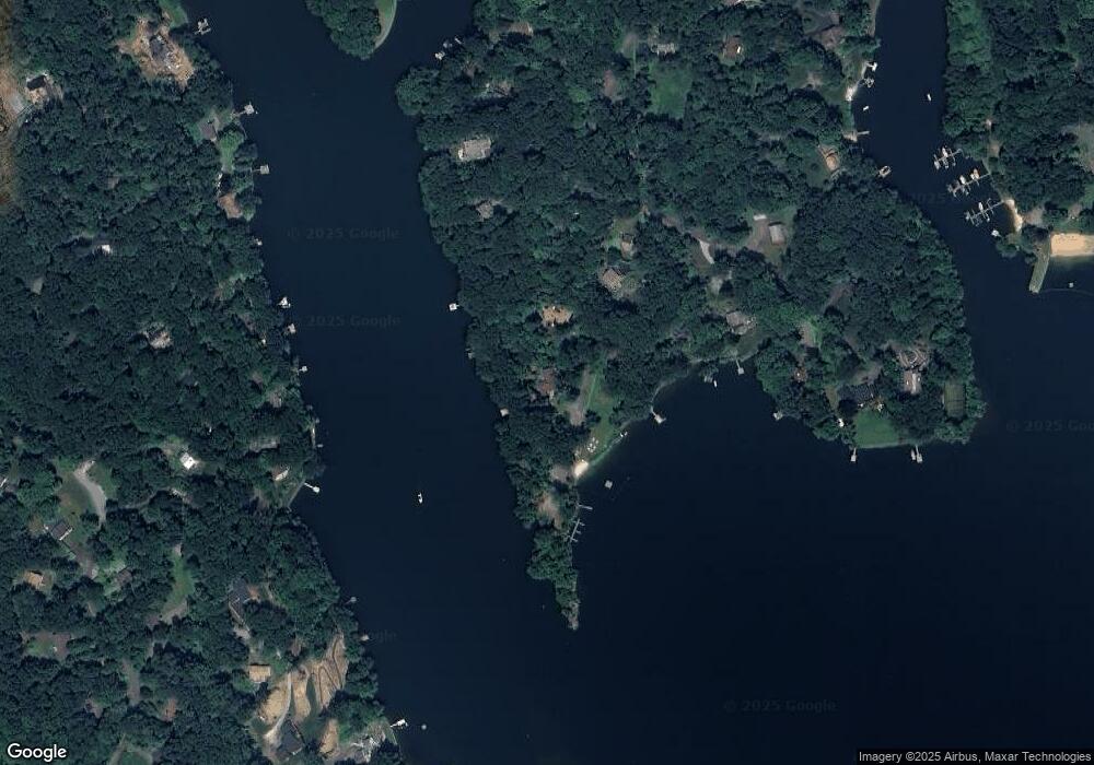 40 Holiday Point Rd, Sherman, CT 06784 - photo 1