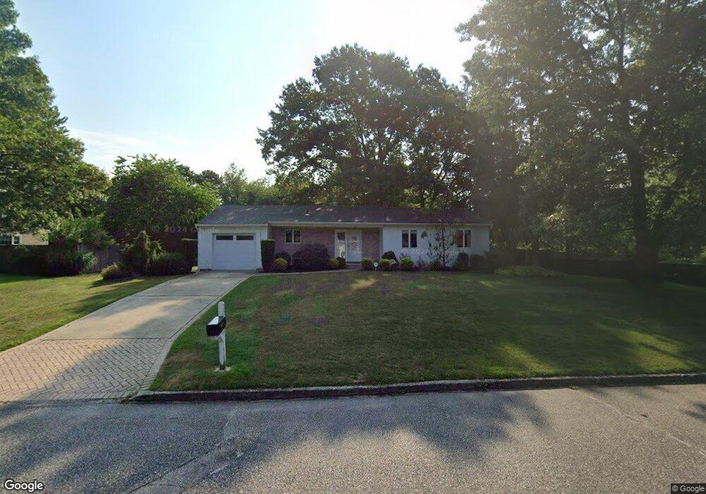 2725 John Roe Smith Ave, Medford, NY 11763 - photo 1