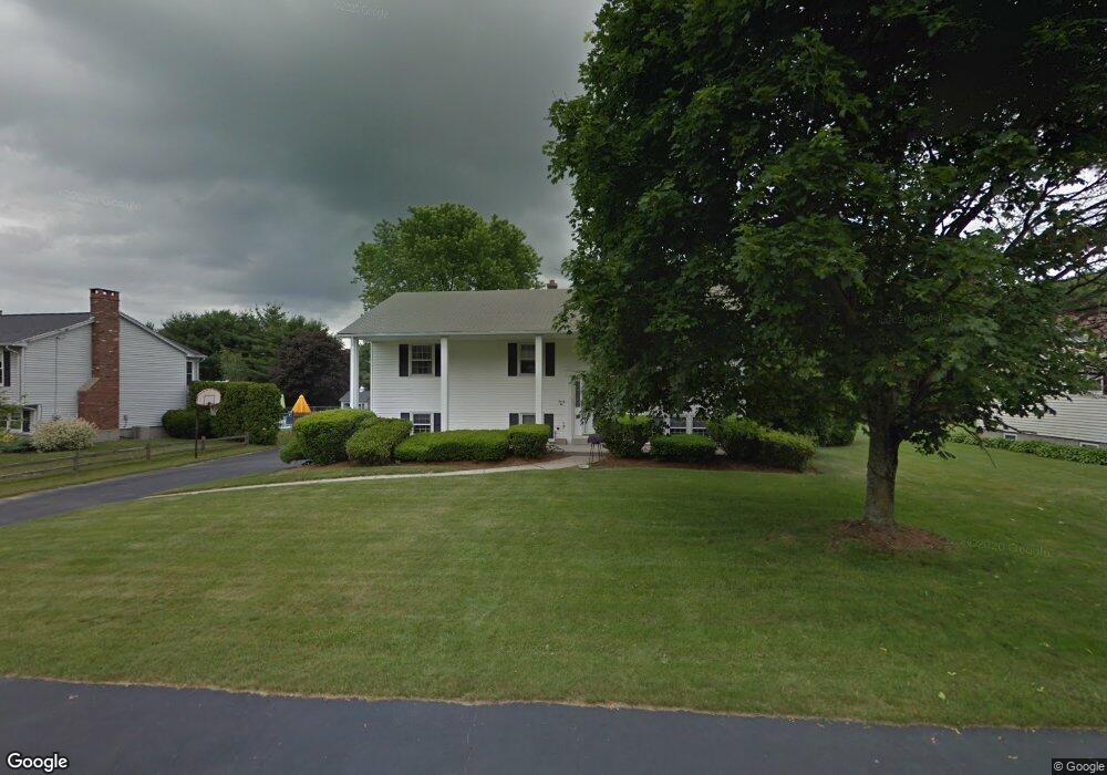 22 Lorna Dr, Auburn, MA 01501 - photo 1