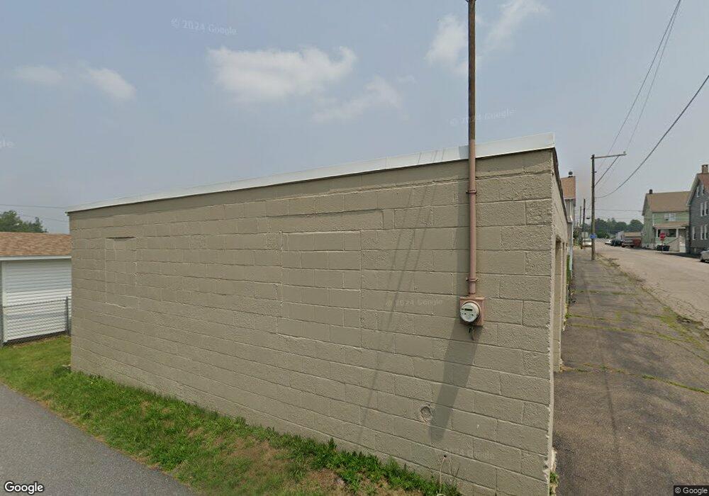 702 Garfield St, Hazleton, PA 18201 - photo 1