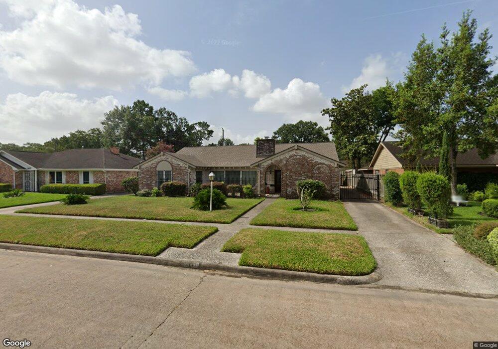 1111 Marcella St, Houston, TX 77091 - photo 1