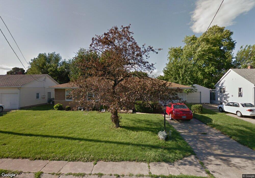 720 Dakota Ave, Mattoon, IL 61938 - photo 1