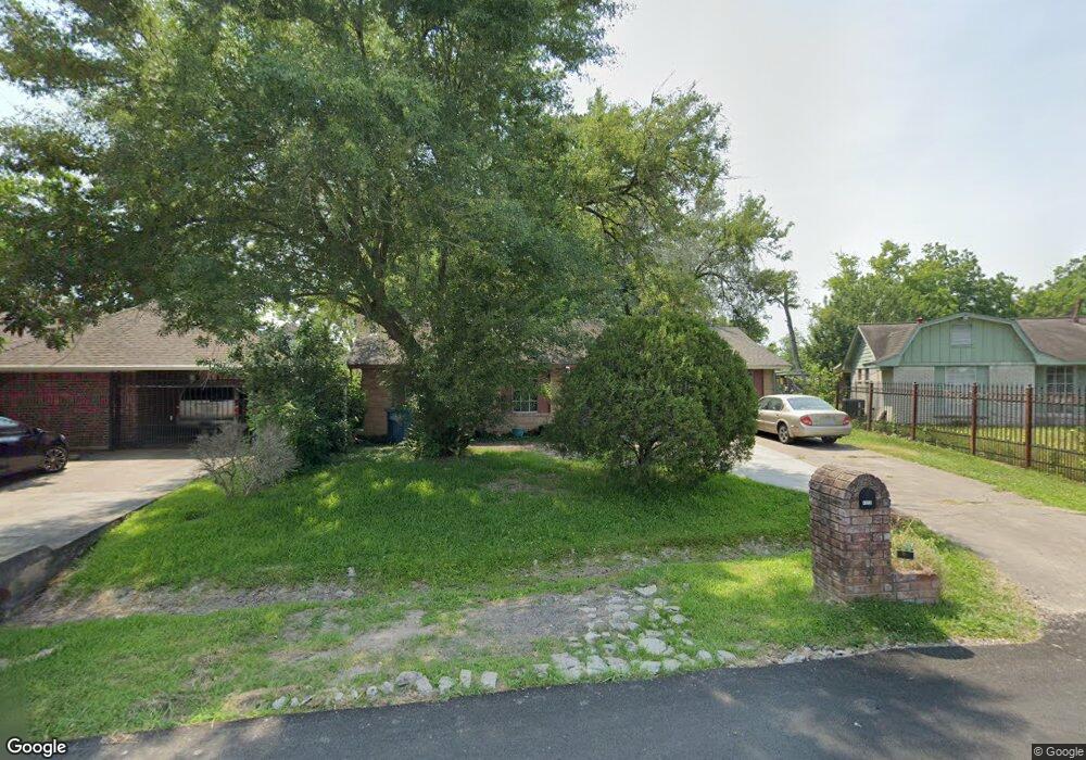 4019 Castledale Dr, Houston, TX 77093 - photo 1