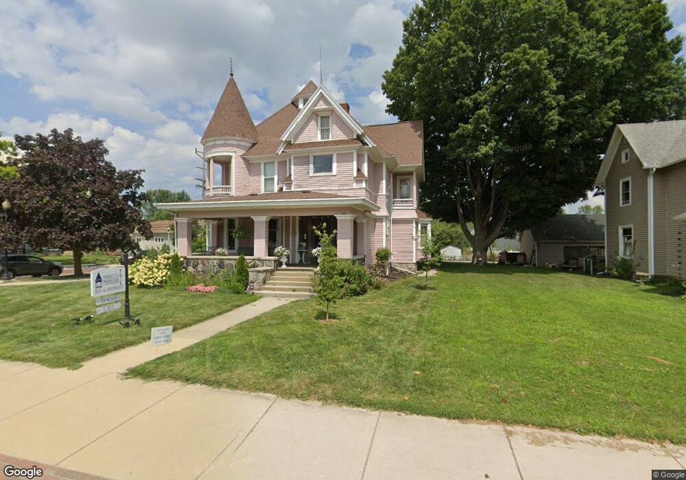 302 E Market St, Nappanee, IN 46550 - photo 1